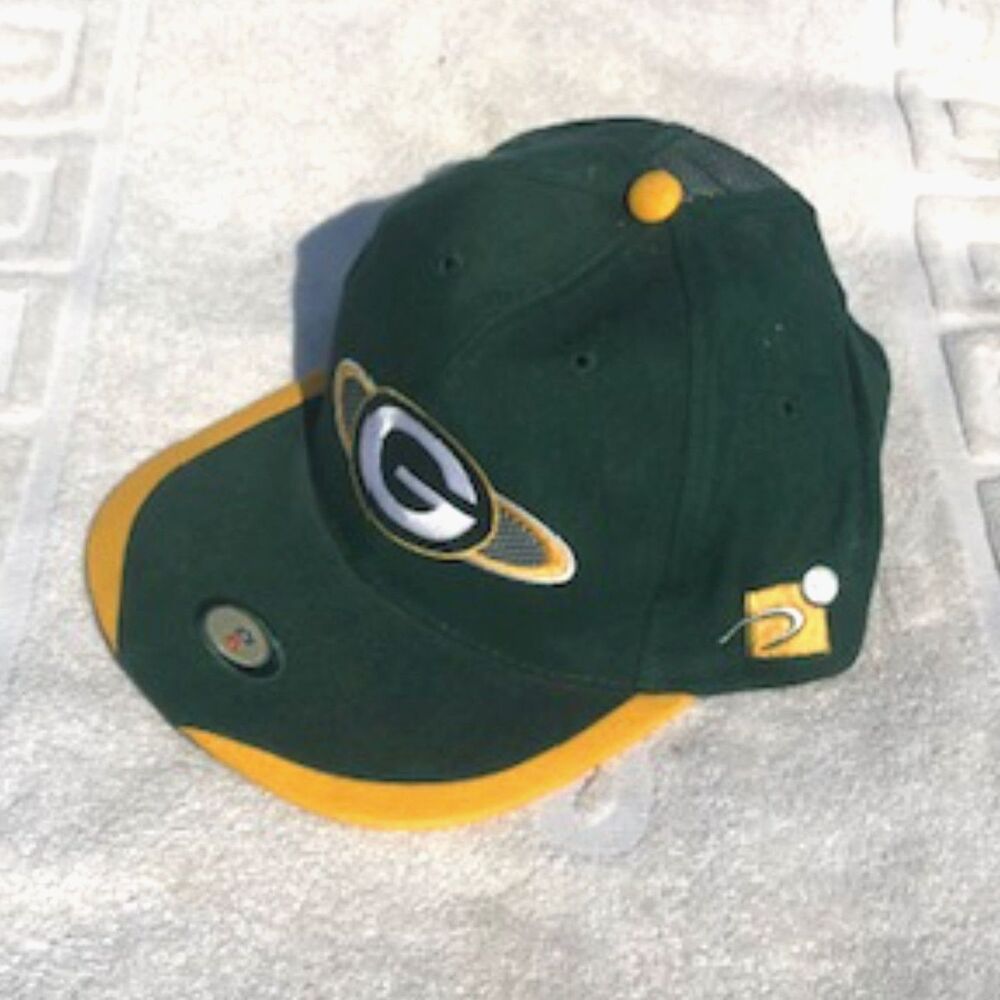 "G" Adjustable Cap . Green Bay Packers . New w/o Tags